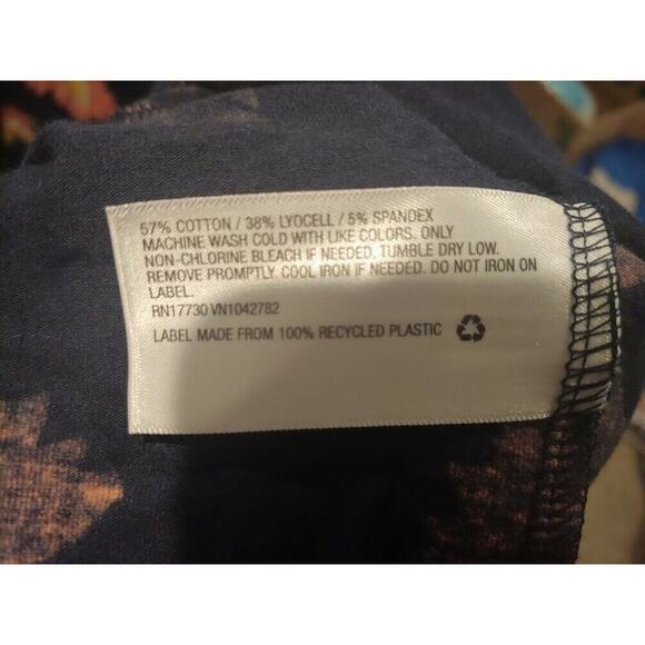 New Target Ingrid & Isabel Navy Blue Floral Maternity Dress Size Small - Picture 5 of 5